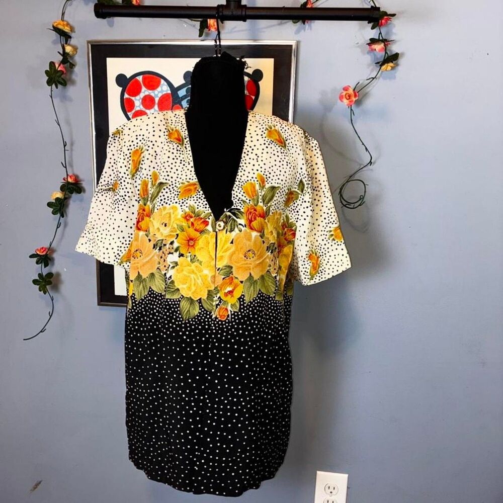 Secret Women's Floral Black White and Yellow Blouse (L)